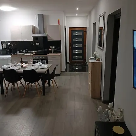 Apartment Nicol Split
